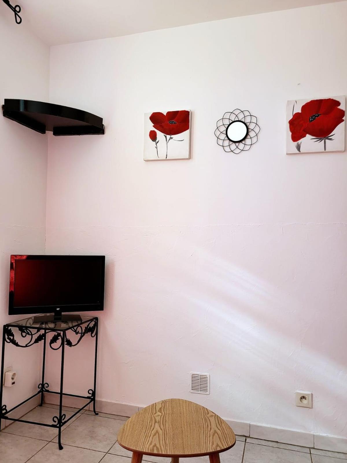 Abrivado Aimargues Apartment Exterior photo