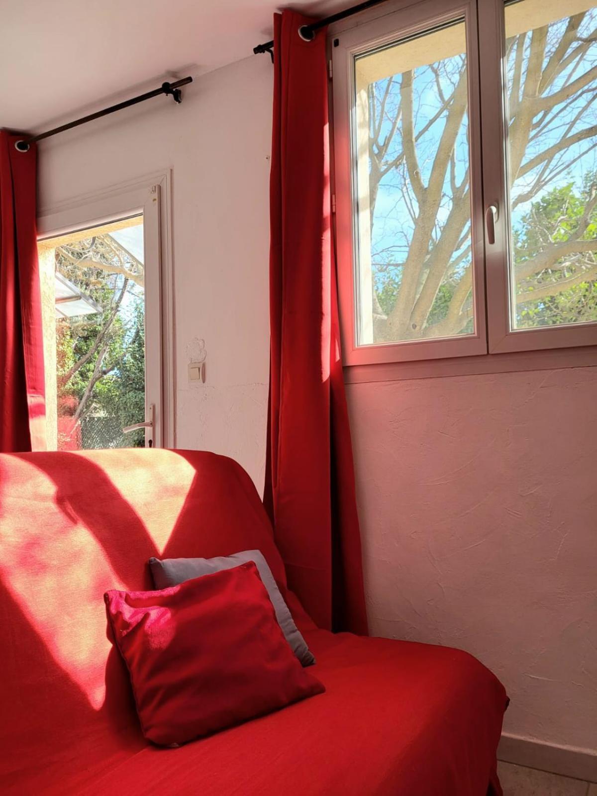 Abrivado Aimargues Apartment Exterior photo