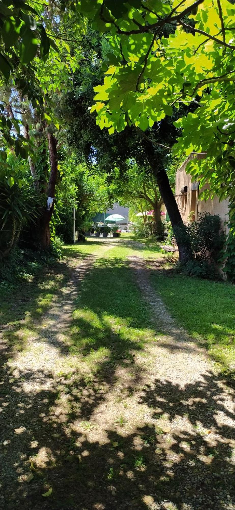 Abrivado Aimargues Apartment Exterior photo